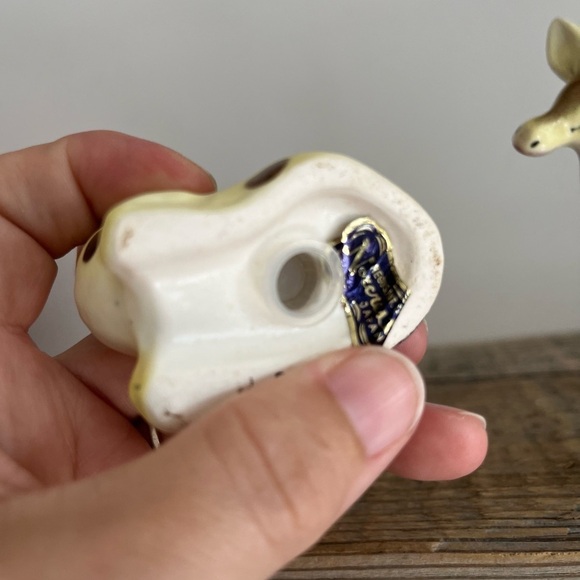 Anthropomorphic Giraffe salt and pepper shakers - Picture 6 of 6